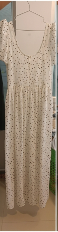 white polka-dot puff sleeve V-neck maxi dress