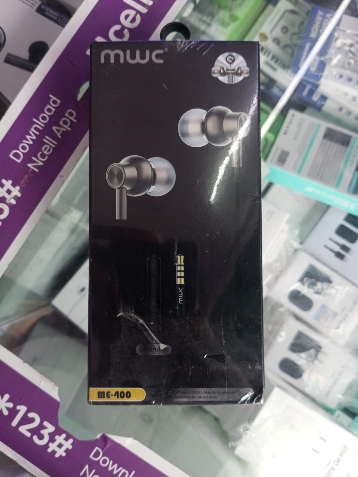 MWC ME-400 | In-ear Wired Earphone | 10mm Dynamic Speaker with Extra Bass | Volume keys with microphone | Stereo Surround Sound
