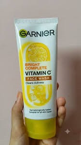 Garnier Bright Complete Vitamin C Face Wash featuring a prominent yellow and white design with a lemon graphic